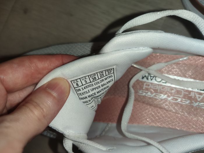Skechers Air-cooled pointure 38 NEUVES - photo numéro 4