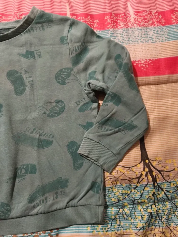 Sweat Kiabi 6 ans - photo numéro 3