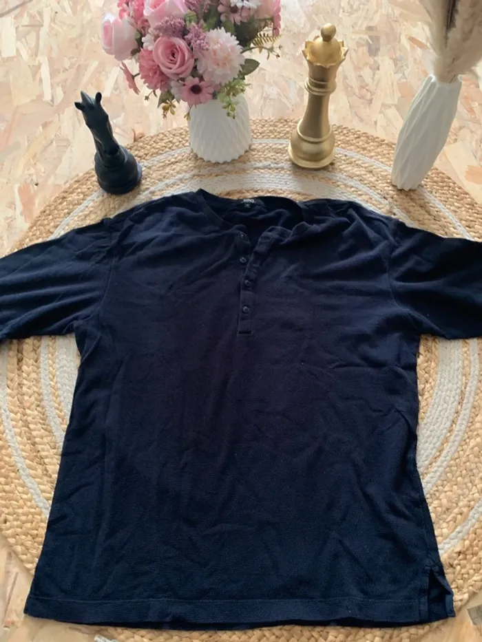 T-shirt unis 2 - photo numéro 2