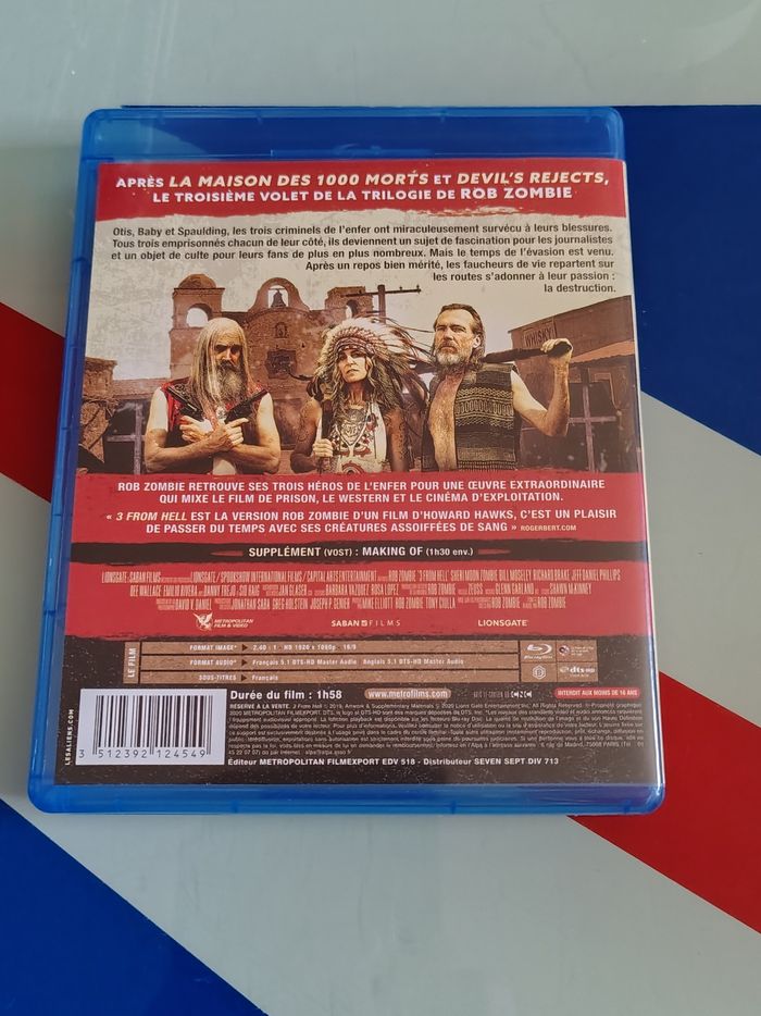Blu Ray 3 from Hell (Sheri Moon Zombie, Bill Moseley, Rob Zombie) - photo numéro 2