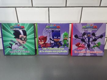 Lot de 3 livres " pyjamasques"