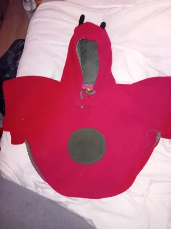 Manteau cape coccinelle