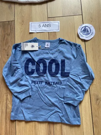 T shirt cool petit bateau 5 ans