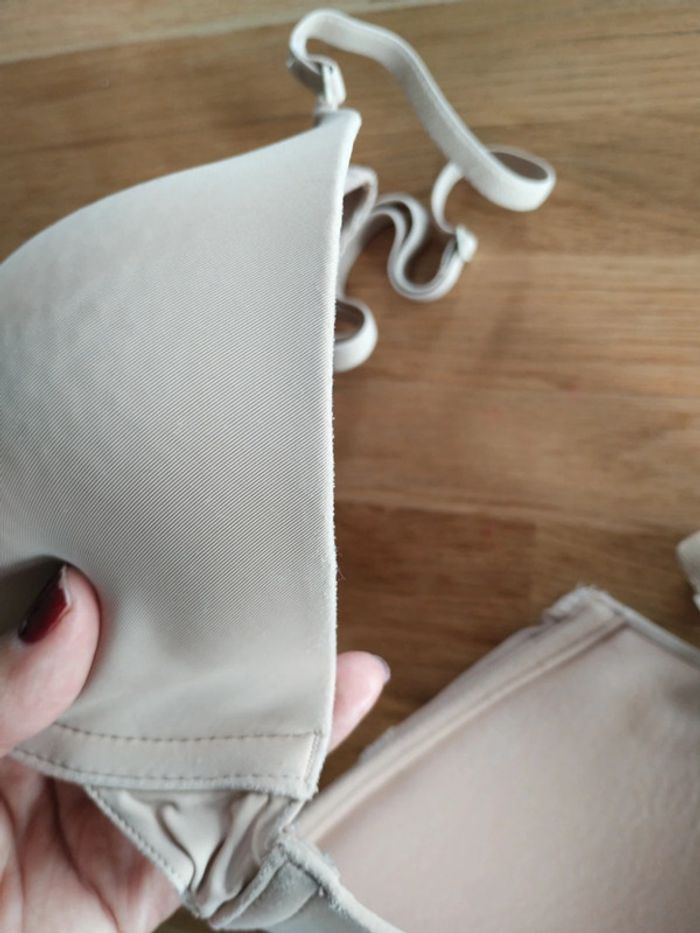 Soutien gorge couleur chair 95C 👙 - photo numéro 2