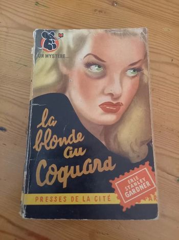 Roman Policier Vintage La Blonde au Coquard