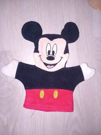 Marionnette gant mickey