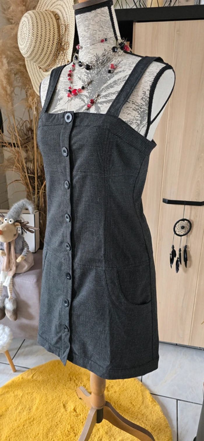 Superbe robe chasuble à bretelles grise neuve - photo numéro 3