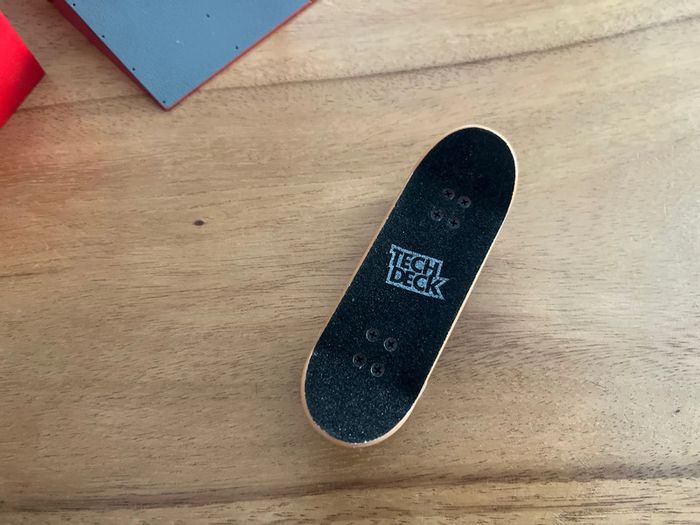 Ensemble tech deck avec skate neuf - photo numéro 2