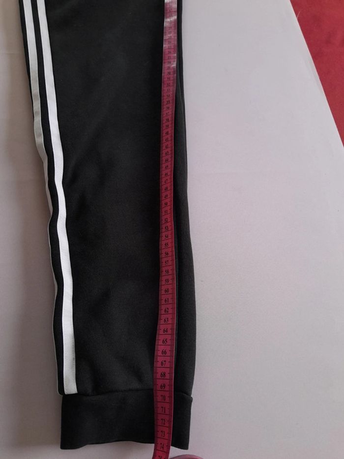 Très beau pantalon de jogging adidas - photo numéro 13