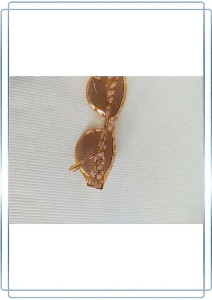 Lunettes de soleil / loupe  Paloma Picasso, très bon état - photo numéro 4