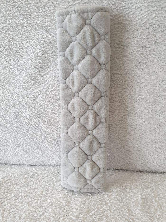 Housse pour ceinture de sécurité neuve - photo numéro 2