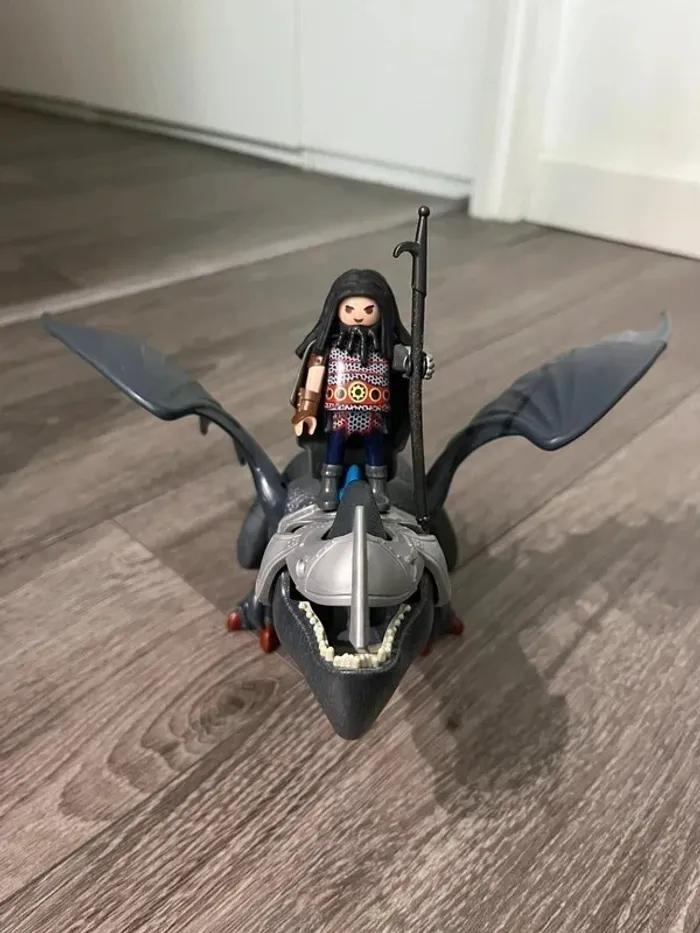 Playmobil 9248 Dragons de combat et Drago - photo numéro 2