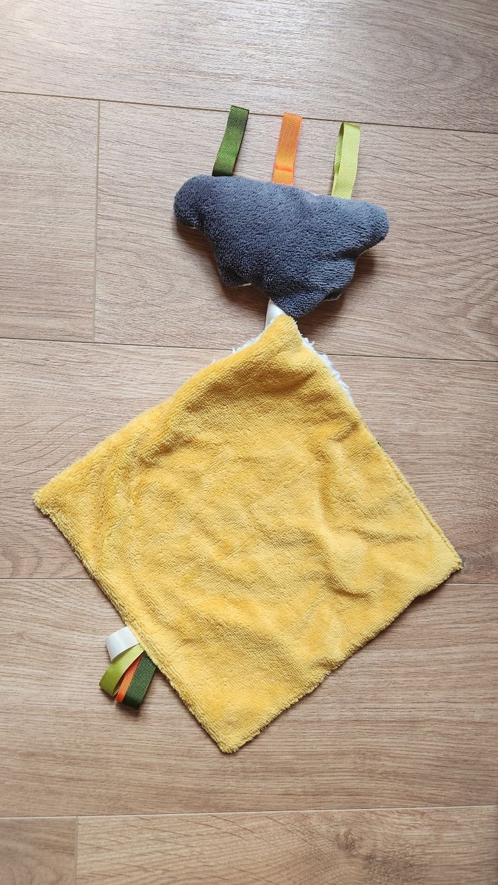 Doudou étiquette nuage fait main style liberty - photo numéro 3