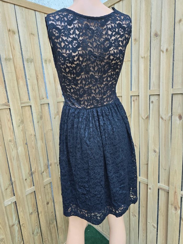 Robe dentelle crochet neuve prix boutique 39€99🍒Promise🍒taille 34 - photo numéro 4