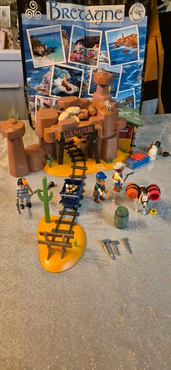 Playmobil western 5246 mine d or avec explosif