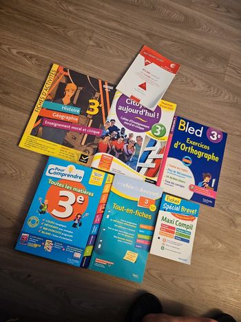 Lot manuels 3 ° brevet