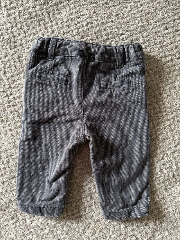 Pantalon gris (3mois) - photo numéro 2