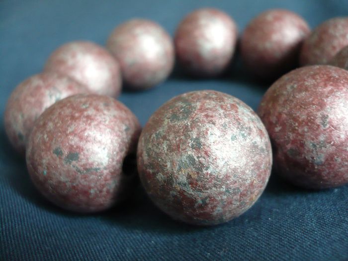 Bracelet boules bois - neuf