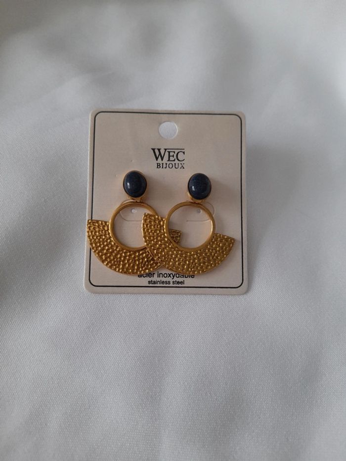 Boucles d oreilles neuf avec étiquette