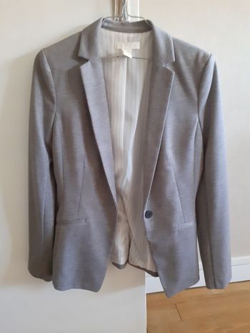 Veste.