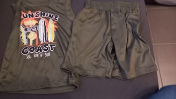 2 ensemble shorts