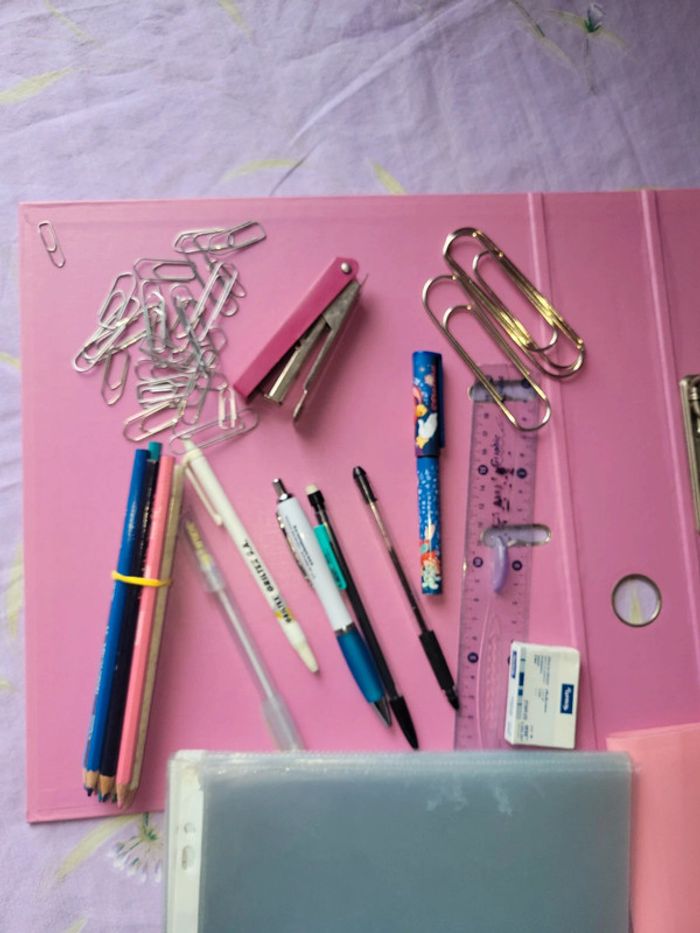 Lot fourniture scolaire rose - photo numéro 2