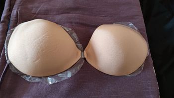 Soutien gorge adhésif bonnet D