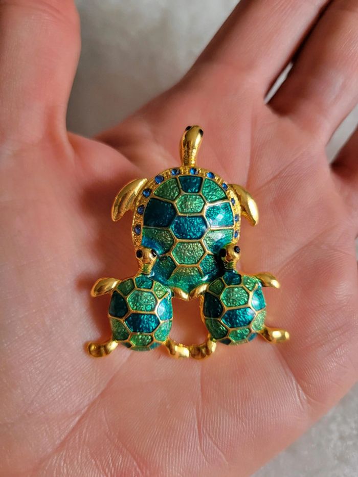 Broche une tortue 🐢 et ses bébés
