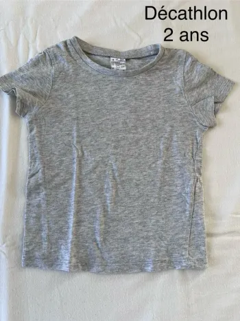 T-shirt décathlon 2 ans