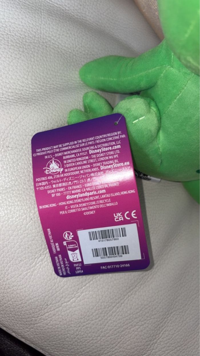 Disney Store - Porte-clés Peluche Mickey Explorateur - Neuf - photo numéro 3