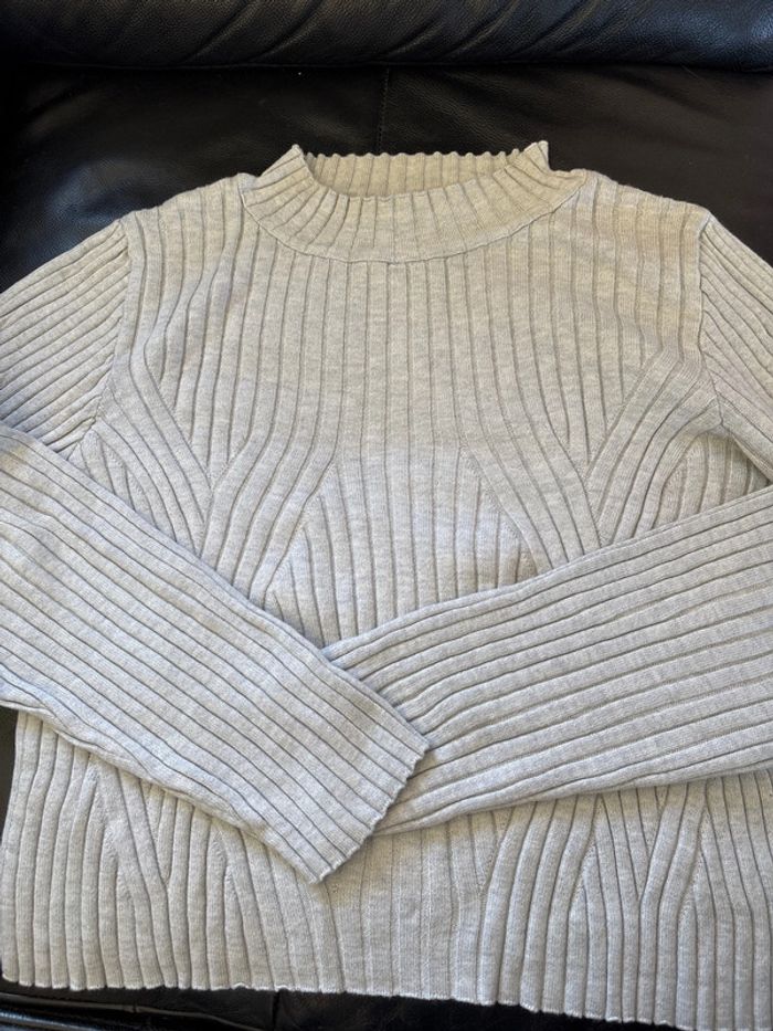 Pull gris