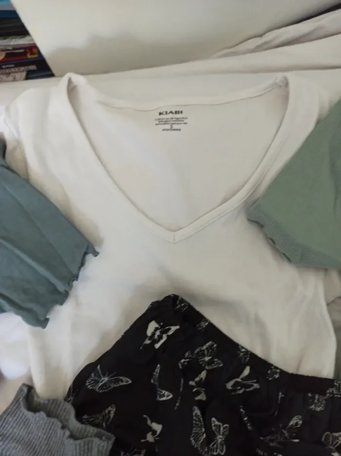 Lot de 11 vêtements femme taille S (lot 4) - photo numéro 5