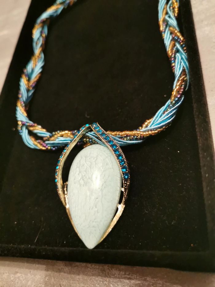 Collier style bohème chic bleu turquoise - photo numéro 4