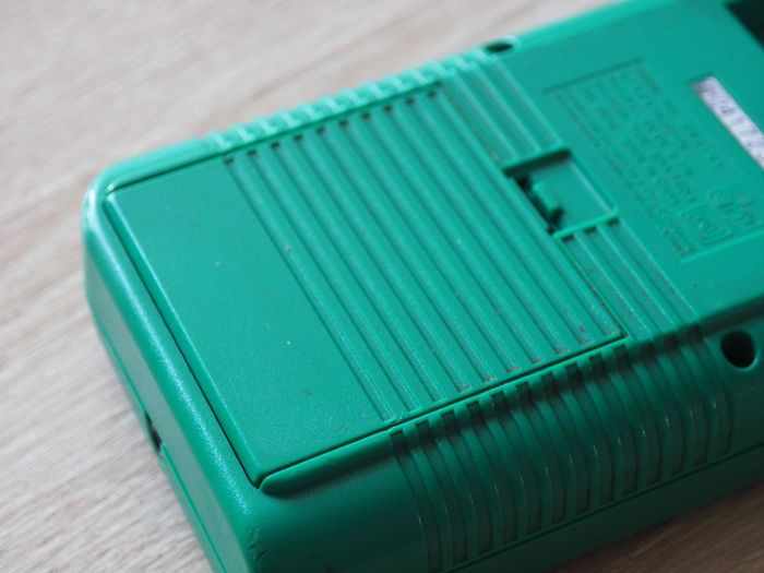 Ancienne Game Boy verte avec accessoires - photo numéro 7