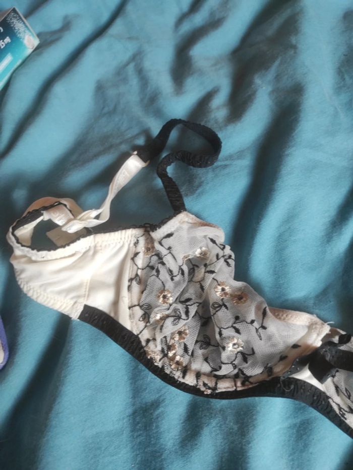 Soutien gorge 85 b - photo numéro 3