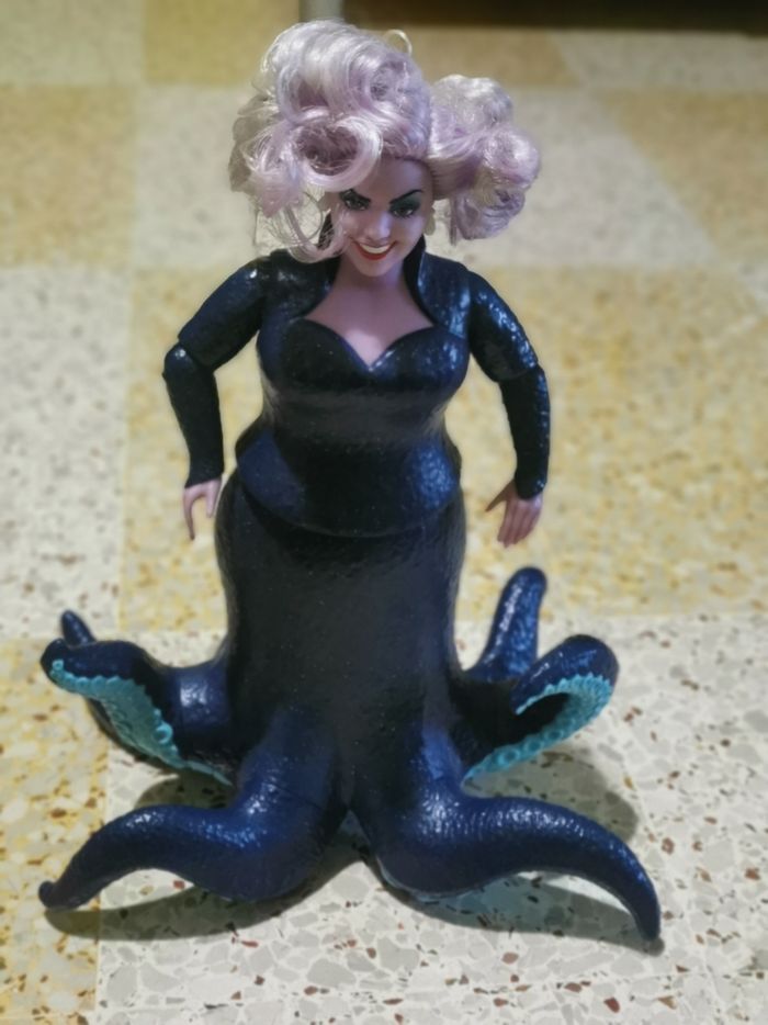 Poupée Ursula disney