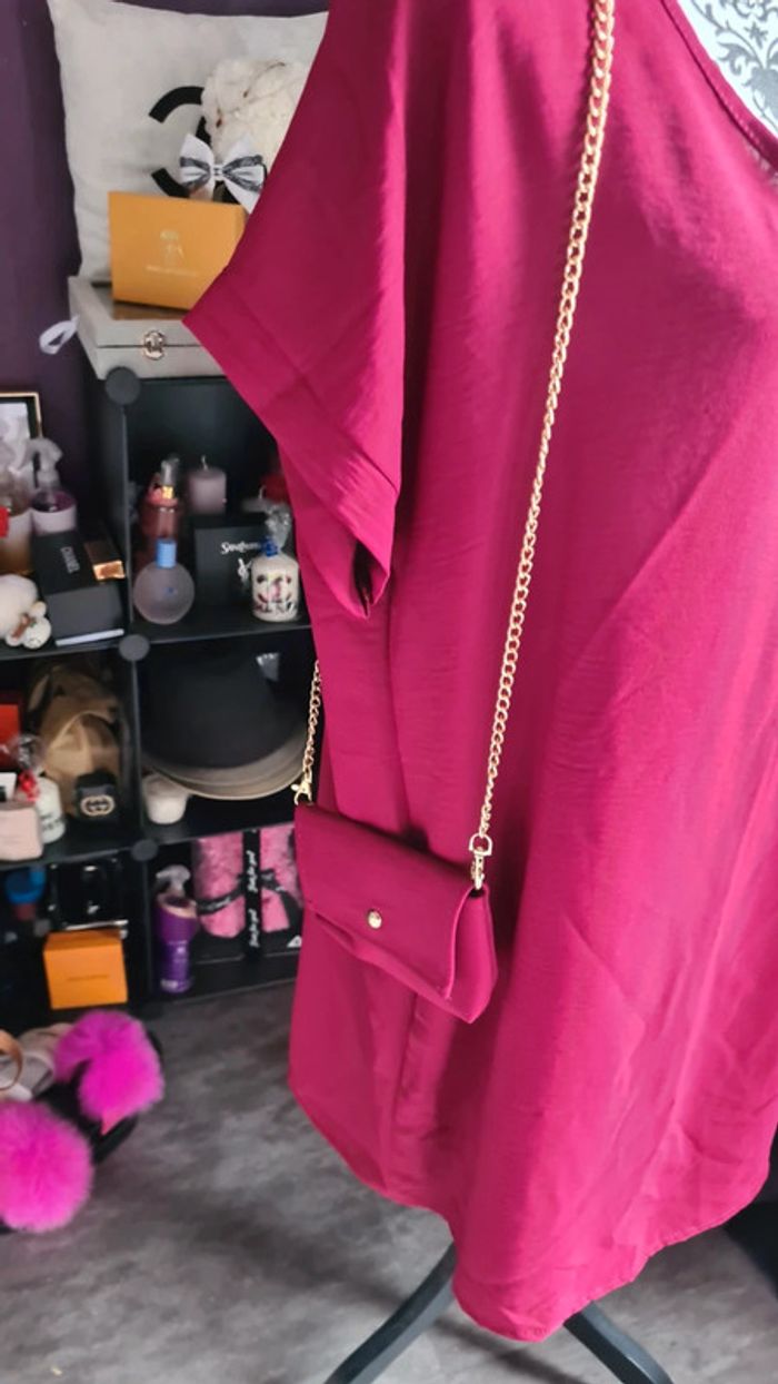 Robe bordeaux avec sa pochette - photo numéro 5
