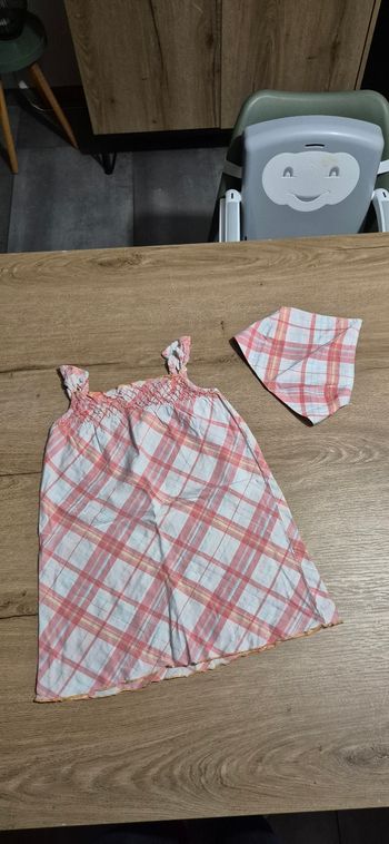 Ensemble robe et bandana 24 mois