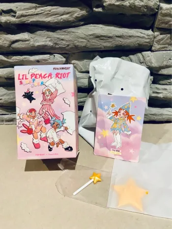 Pop Mart Lil Peach Riot SleepOver - Gigi Star
