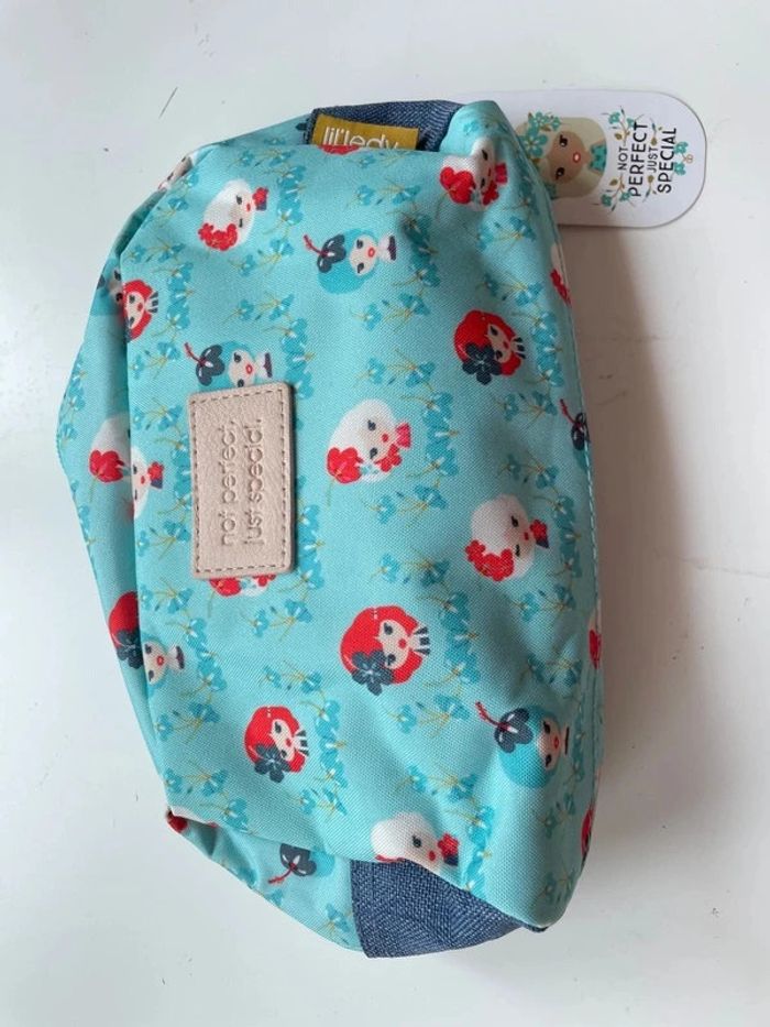 Trousse neuve not perfect just special