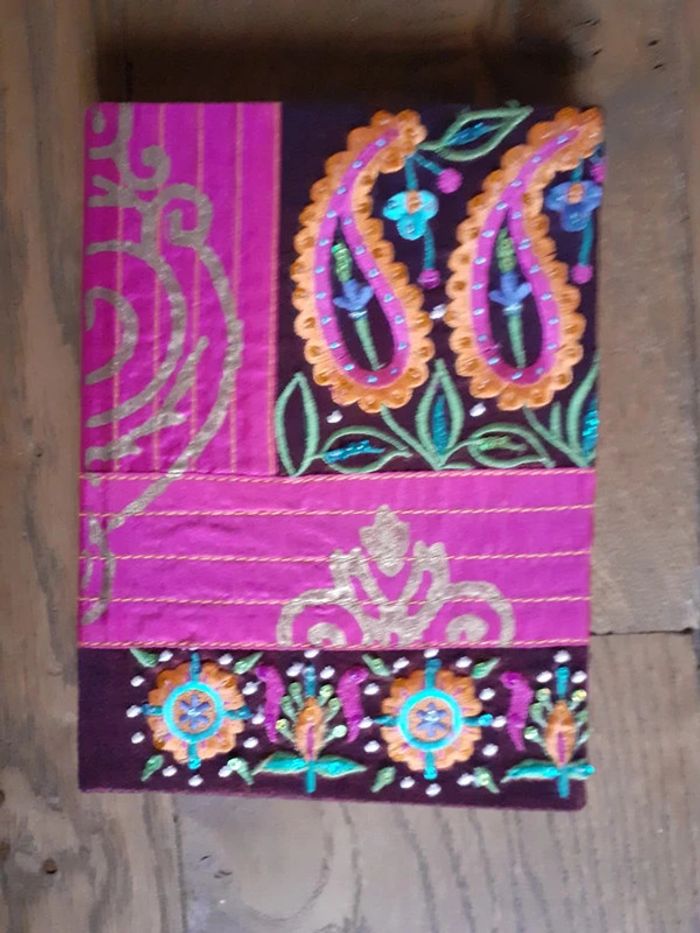 📙 Neuf carnet A5 pages blanches