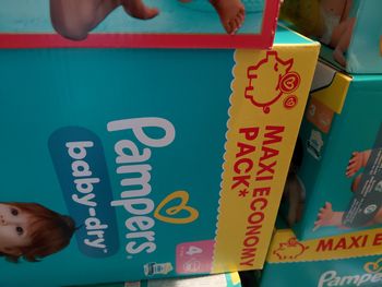 2 paquets pampers babydry taille 4 maxipack