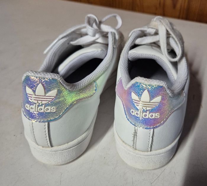 Basket Adidas superstar FV3139 blanche et holographique /iridescente taille 38 - photo numéro 4