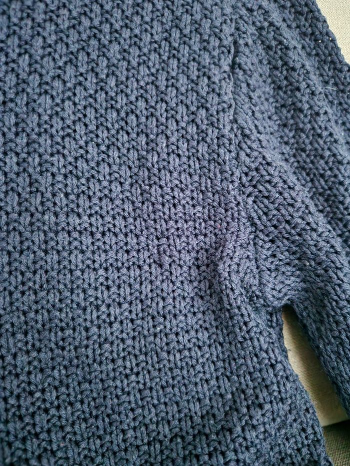 Sweat torsadé bleu marine à capuche fourrée et moumoute, Jennyfer - photo numéro 9