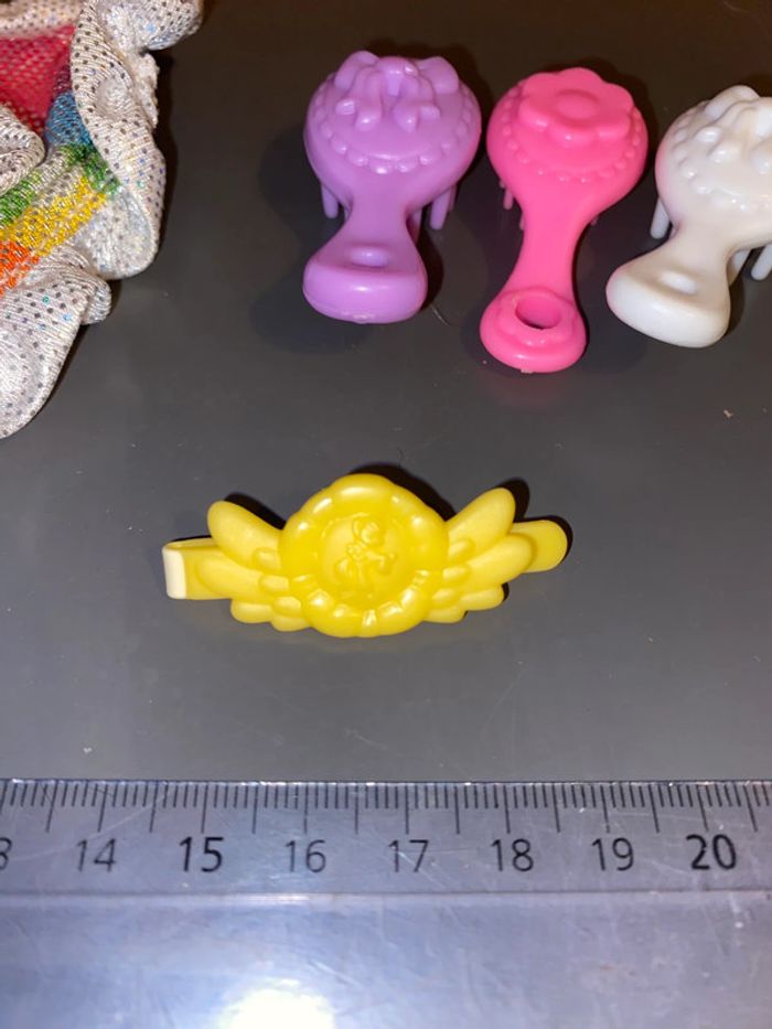 Accessoires Little pony petit hasbro poney brosse robe cape brush barrette - photo numéro 3