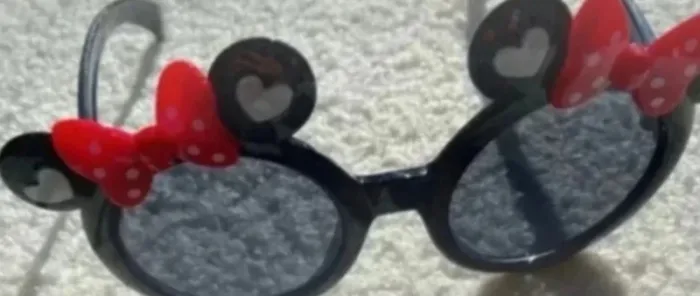 Lunettes de soleil Minnie NEUVES – 2 à 5 ans | Disney - photo numéro 4