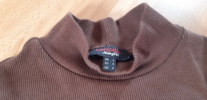 Tee-shirt taille S manches longues Jennyfer marron - photo numéro 4