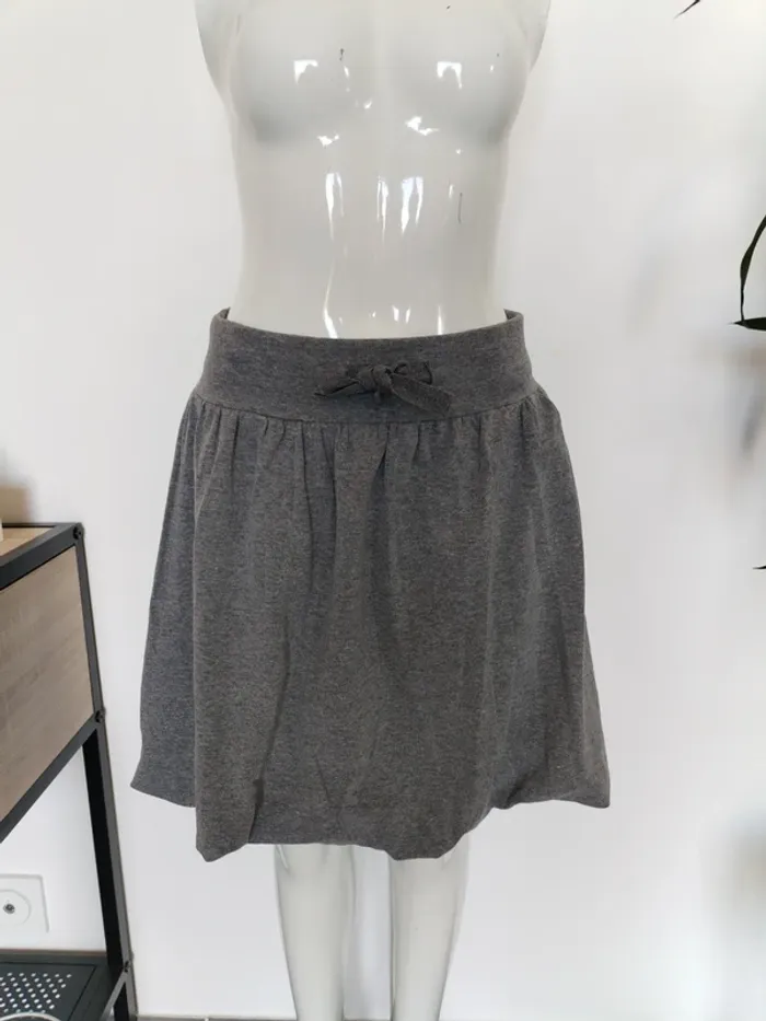 Jupe grise 10 ans b.a.g - photo numéro 2