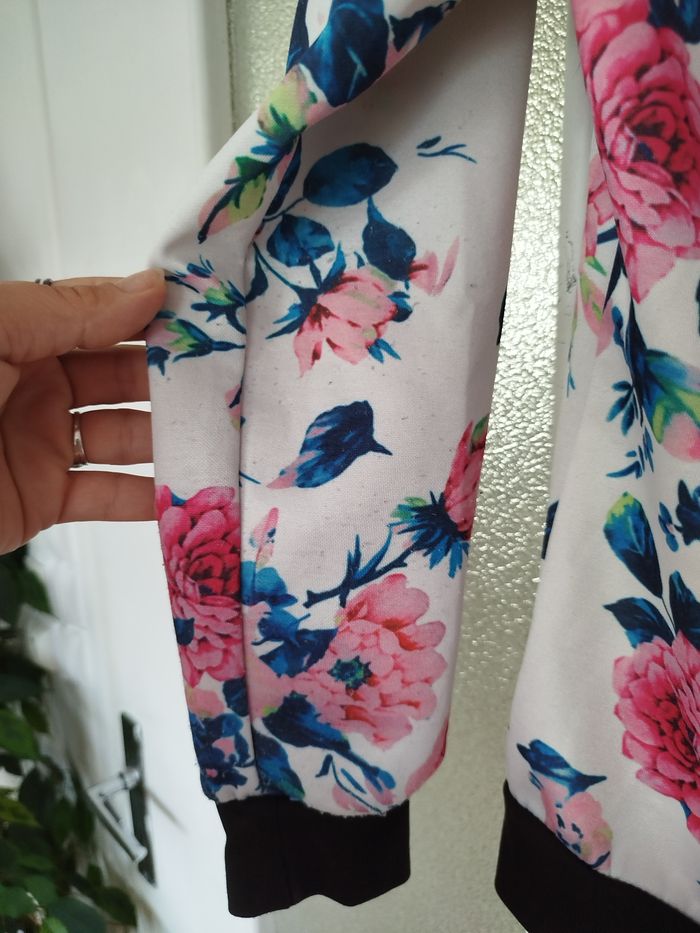 Veste fleurie taille S/m - photo numéro 4