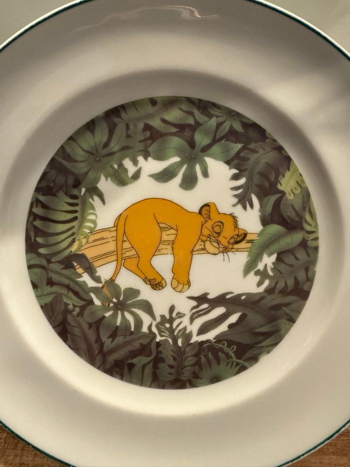 Assiette porcelaine Roi Lion - photo numéro 2